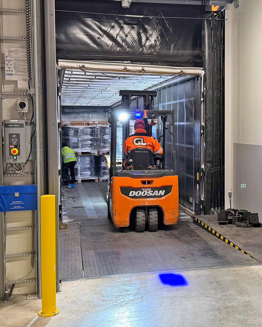 Lastaus ja lähetykset – lähettämö pysyy hallinnassa myös piikeissä